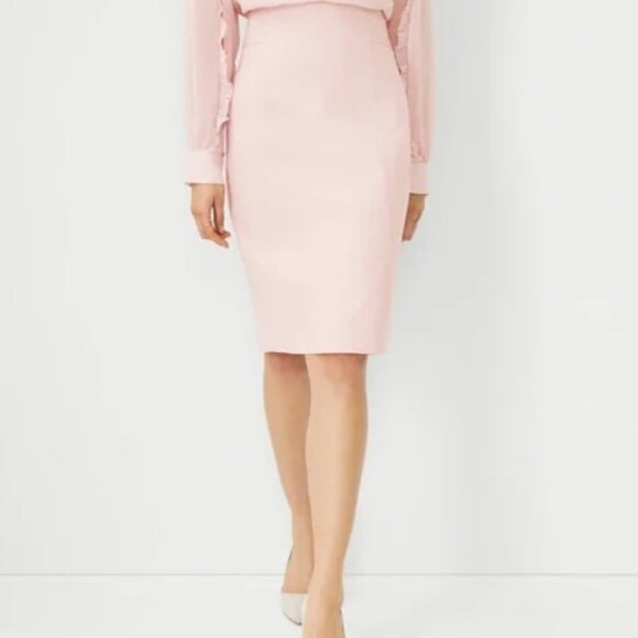 Ann Taylor High Waist Pencil Skirt in Stretch Cotton (Opal Pink) - Picture 3 of 3